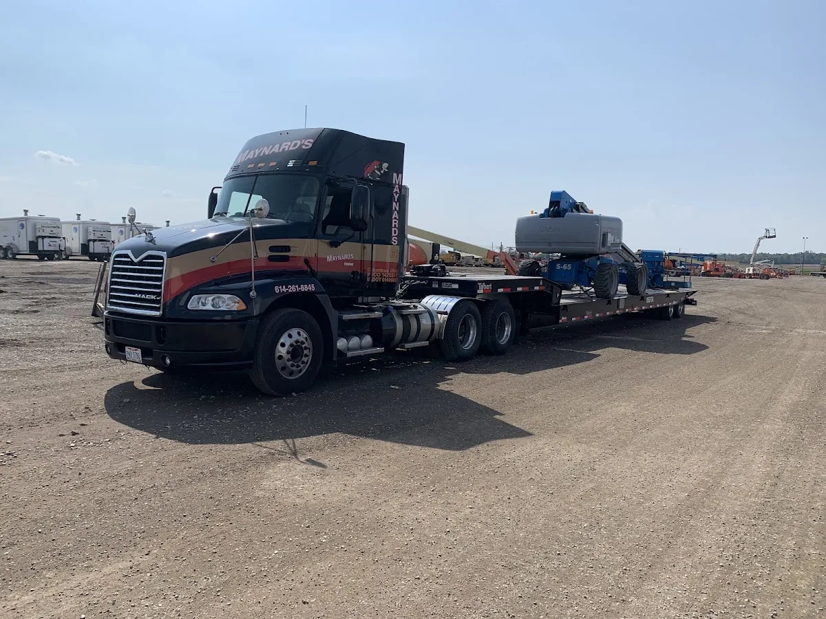 Maynard's Towing primary photo