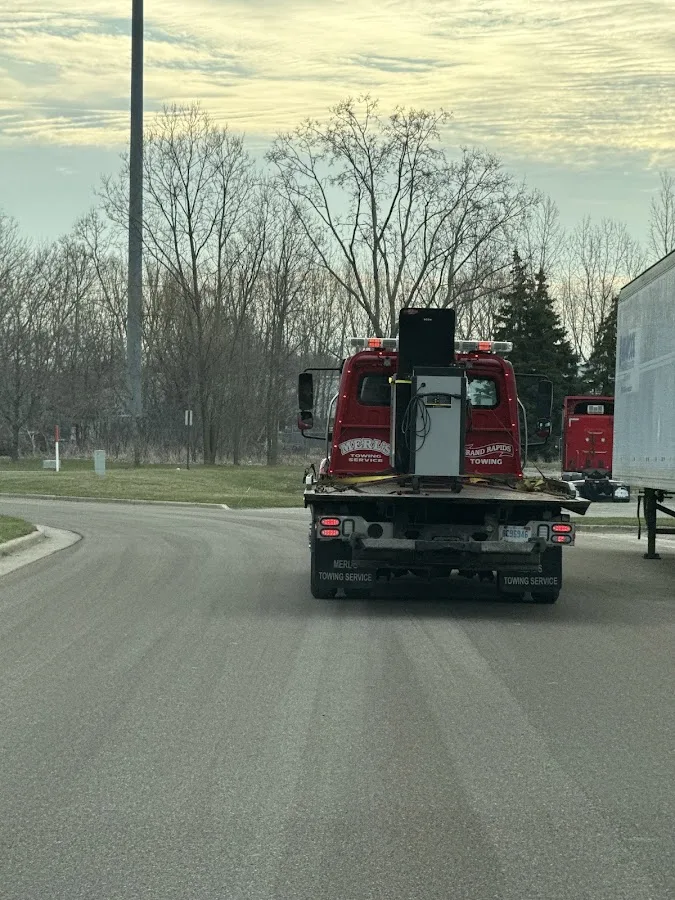 Merl's Towing Service