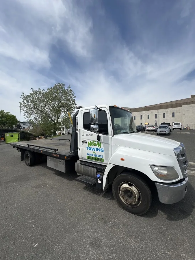 MGM towing and road service