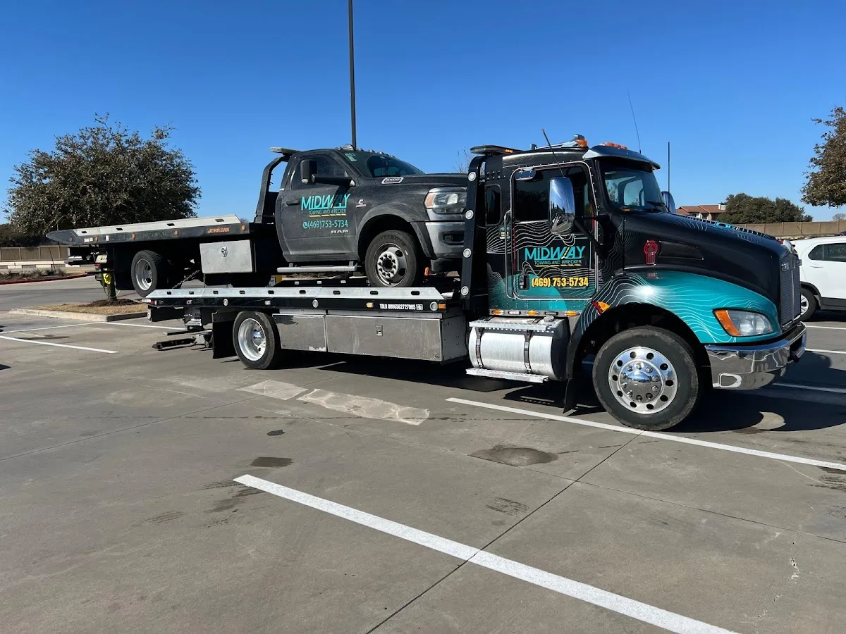 Midway Towing & Wrecker - Arlington
