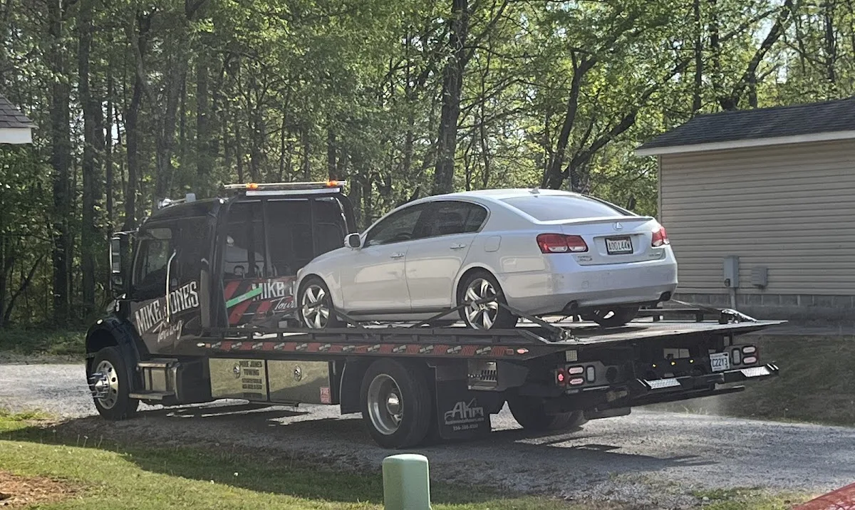 Mike Jones Towing