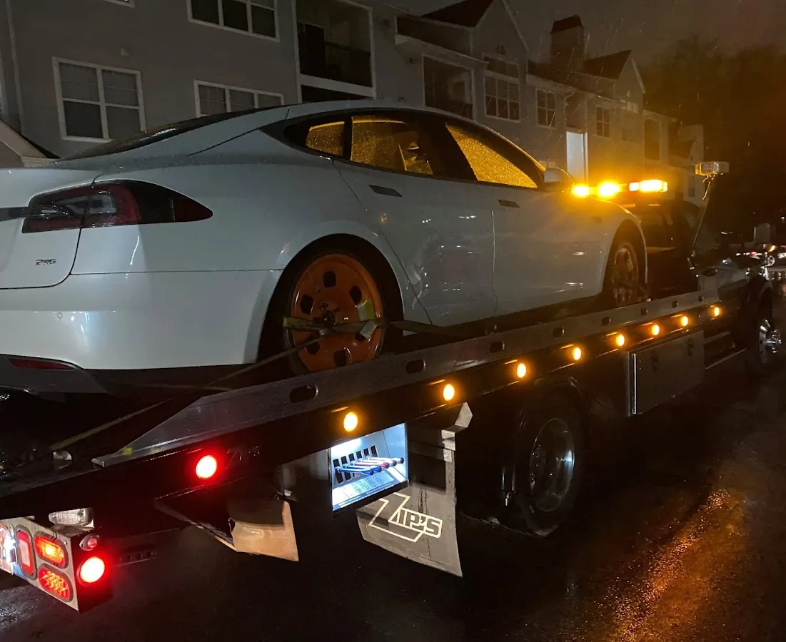 Mike's Auto and Towing