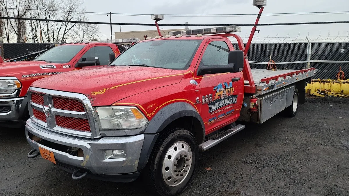 Mike's Auto & Towing