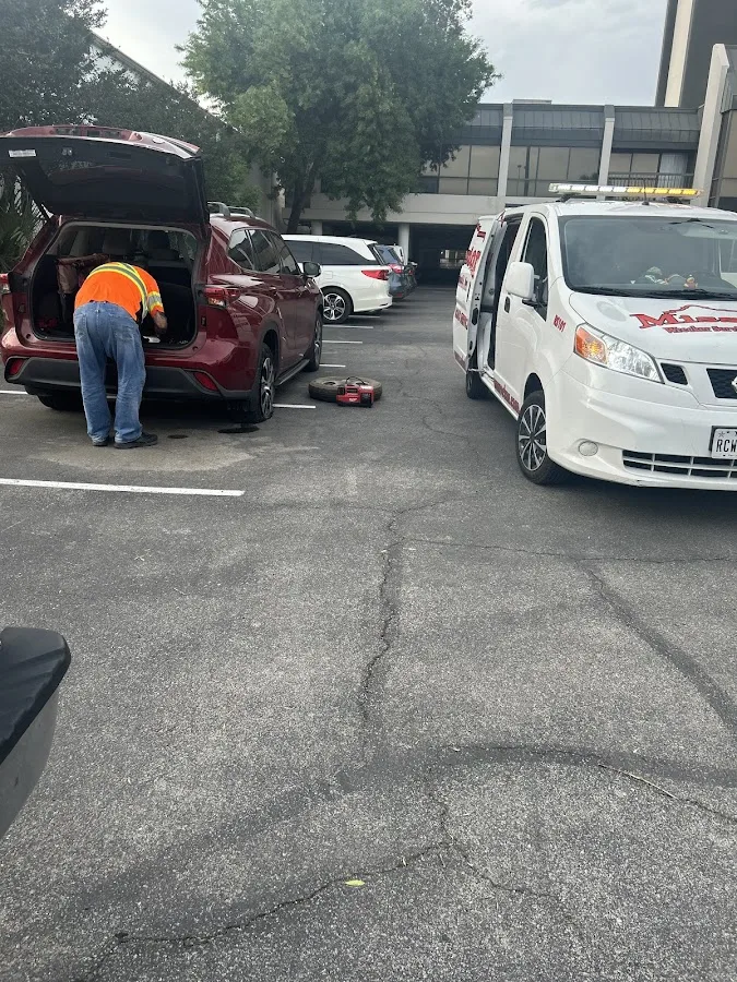 Mission Wrecker Service – Car Towing & Heavy Duty Recovery