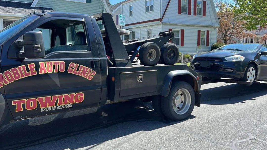 Mobile Auto Clinic Towing