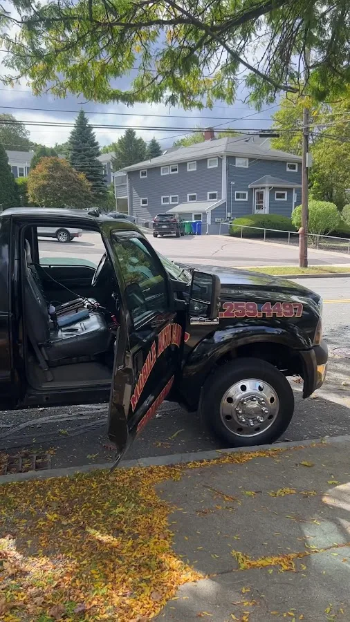 Mobile Auto Clinic Towing