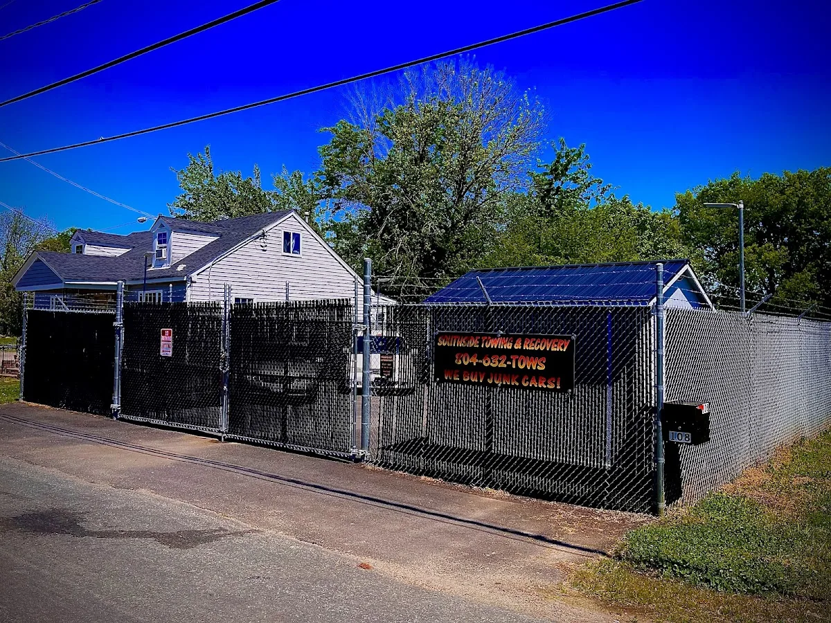 Mr Tow primary photo