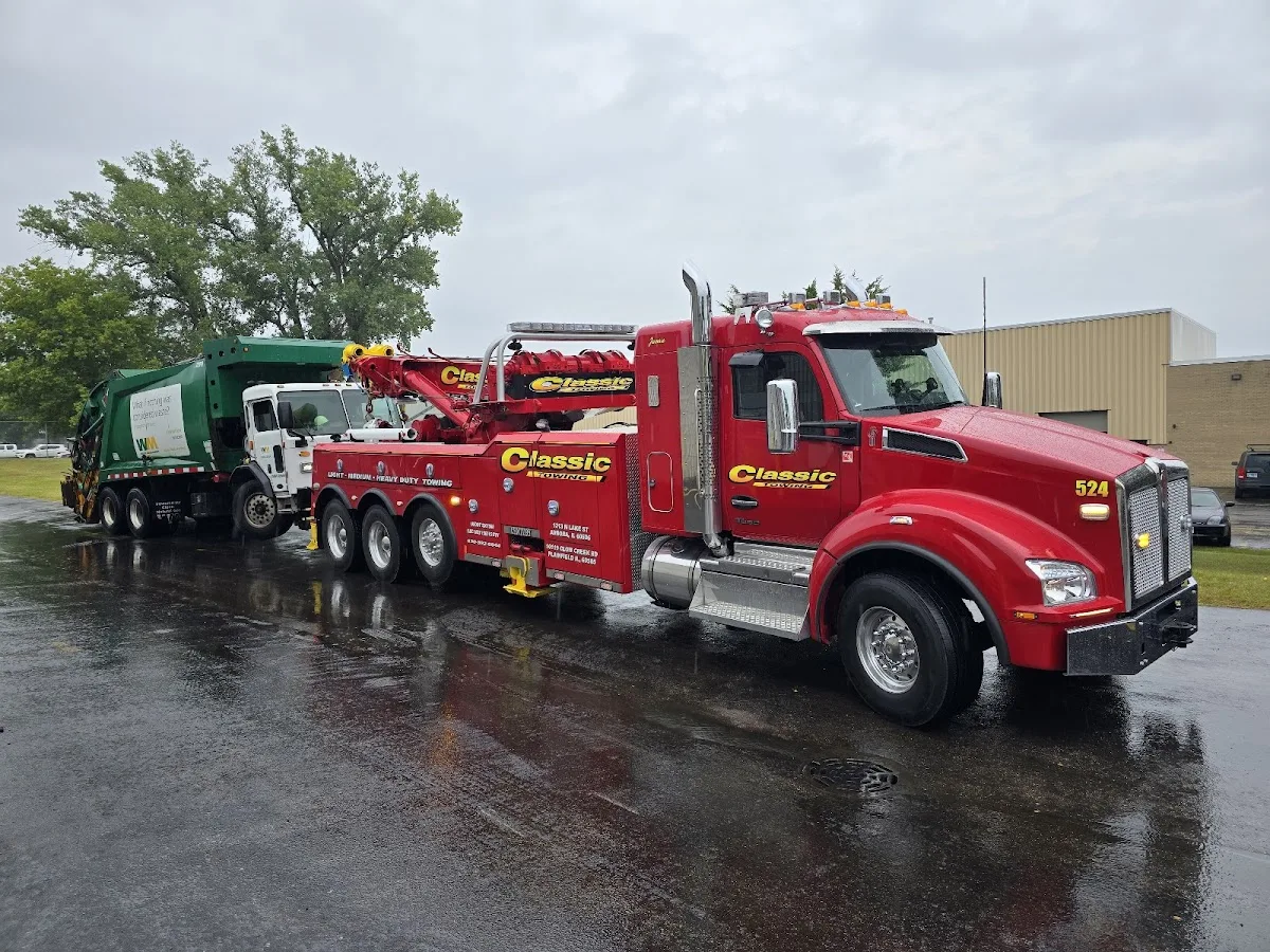 Naperville Classic Towing