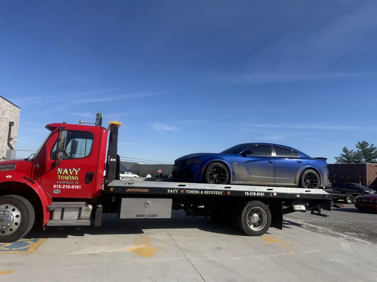 Navy Towing & Recovery