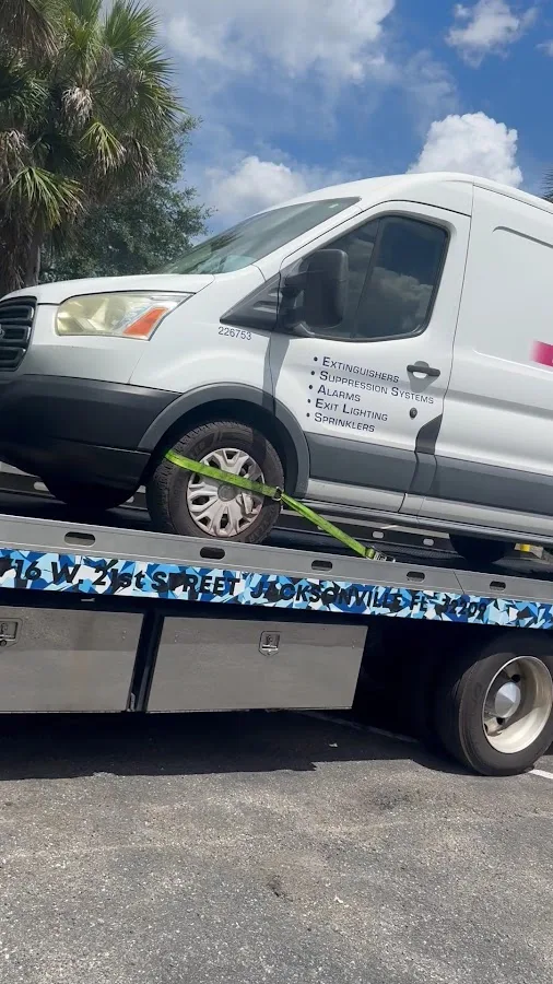 Paradise Towing & Transportation