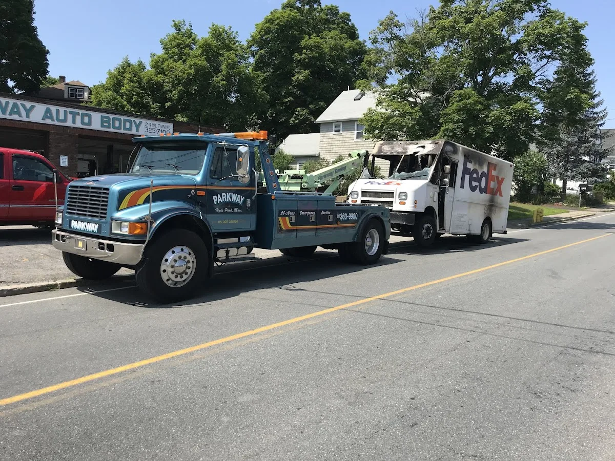 Parkway Towing primary photo