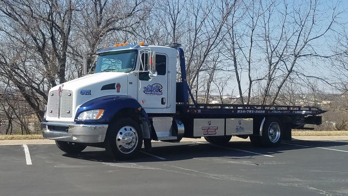 Platinum Tow and Recovery LLC