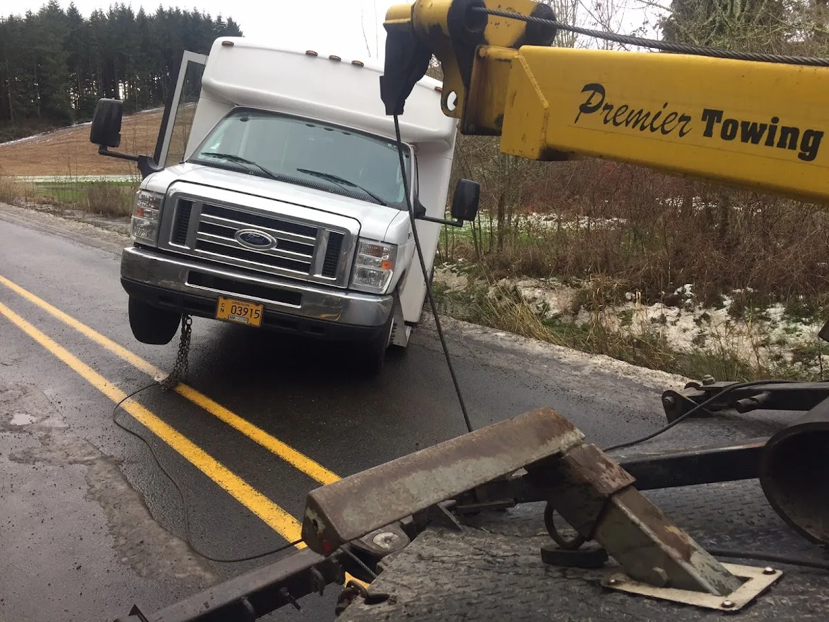 Premier Towing & Recovery