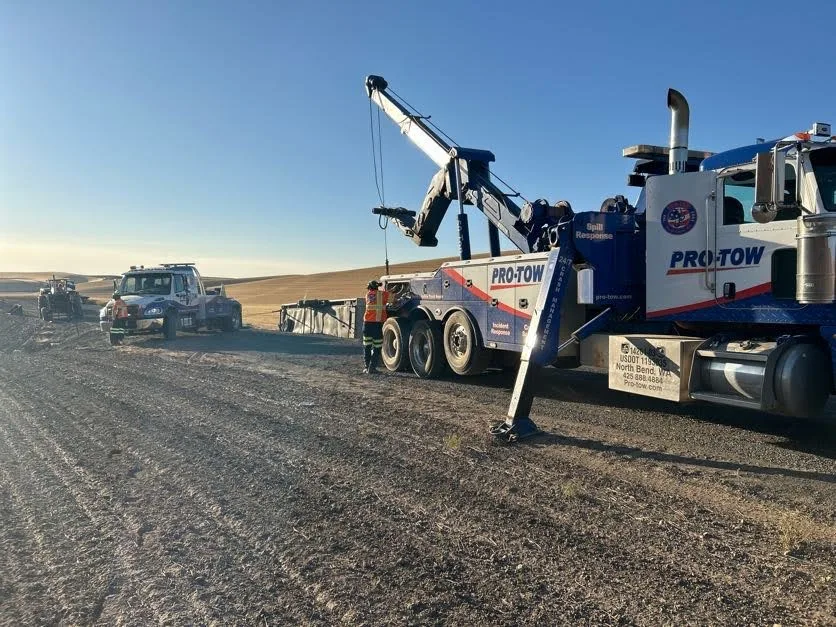 Pro-Tow 24 Hr Towing by FleetEasy