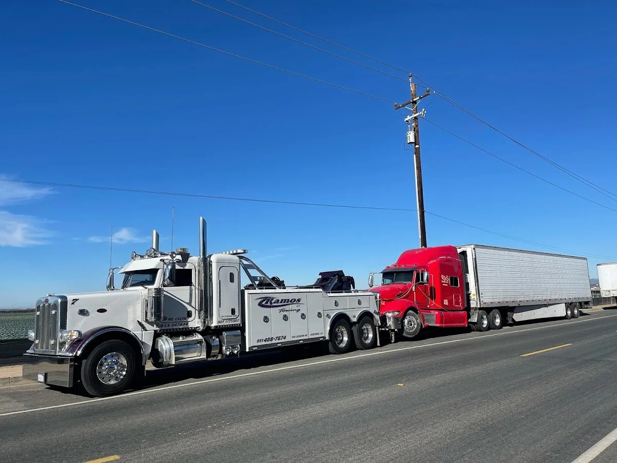 Ramos Heavy Duty Towing Service primary photo