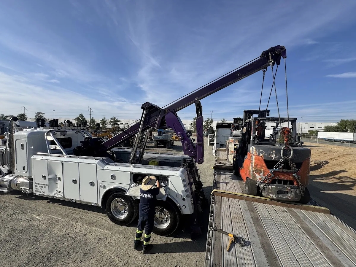Ramos Towing LLC