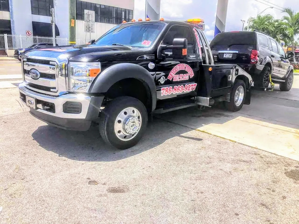 REVOLUTION TOWING primary photo