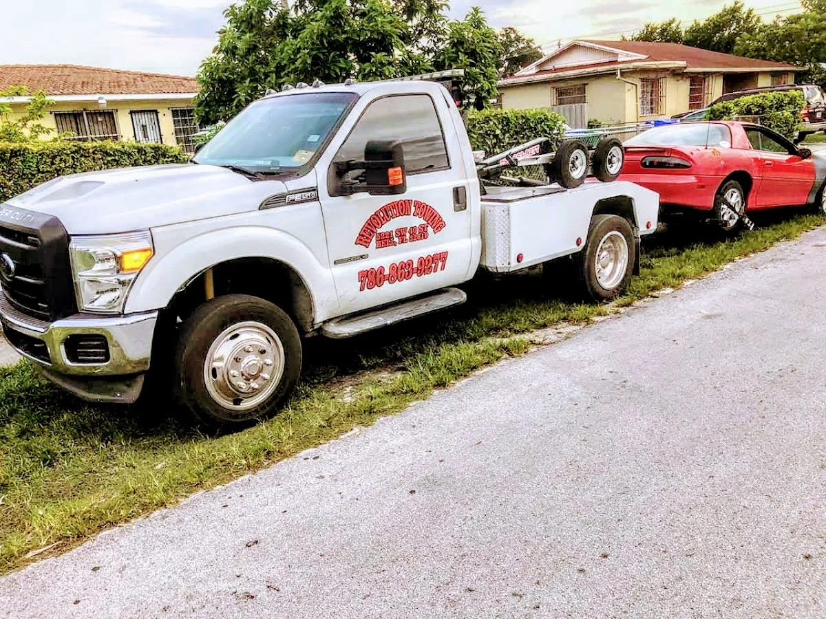 REVOLUTION TOWING