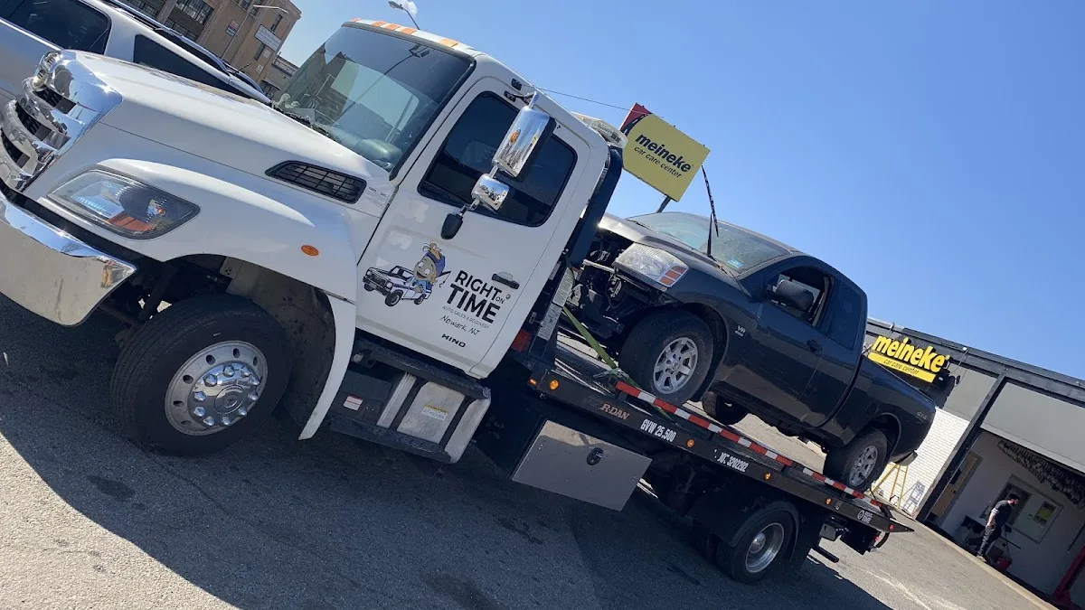 Right On Time Towing & Roadside Assistance