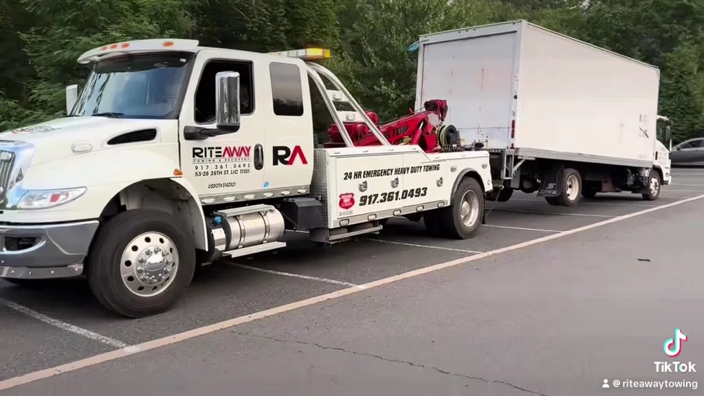 Dispatcher support and roadside assistance coordination