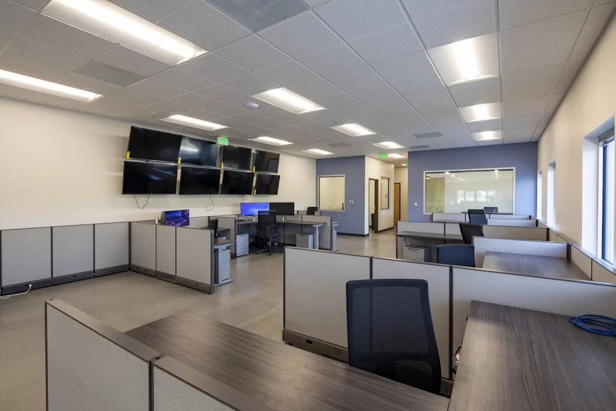 Road Runner Heavy Duty Towing & Semi Truck Towing