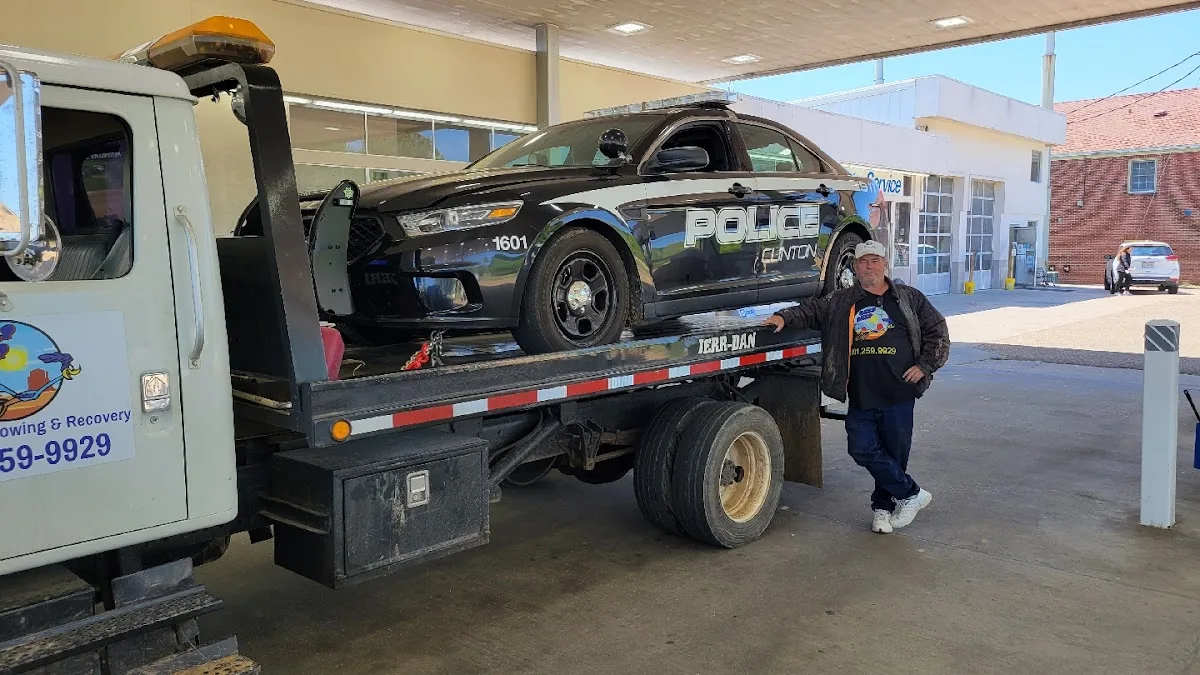 Roadrunner Towing and Recovery