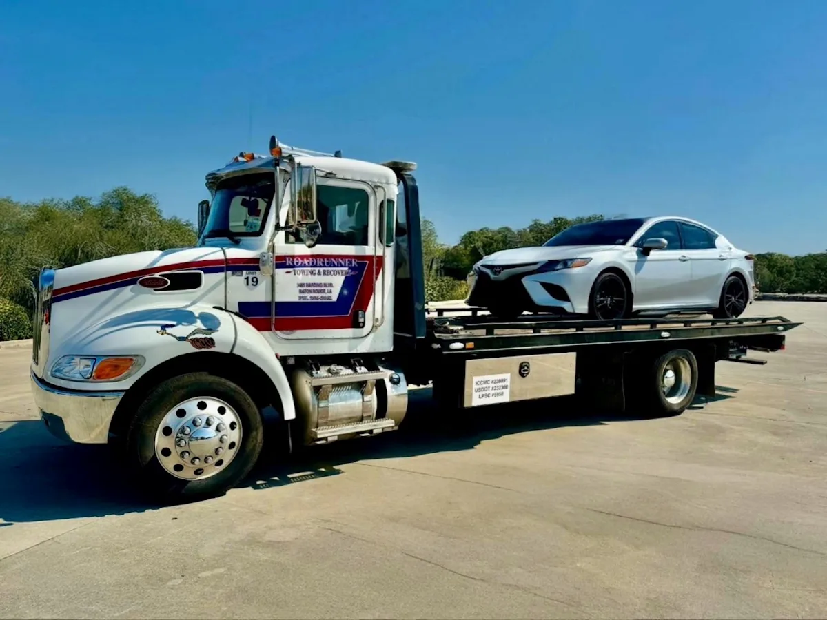 Roadrunner Towing & Recovery Inc