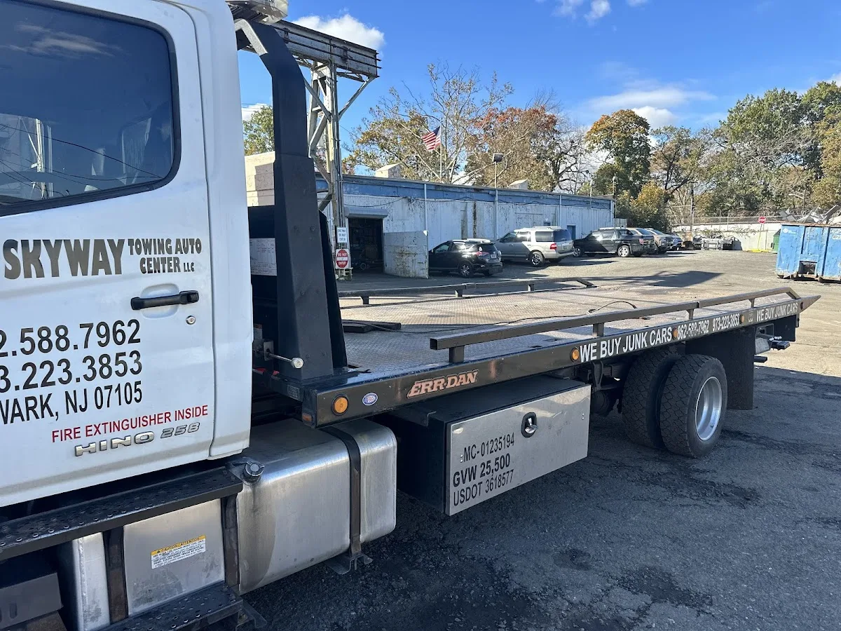 Skyway Towing Auto Center LLC