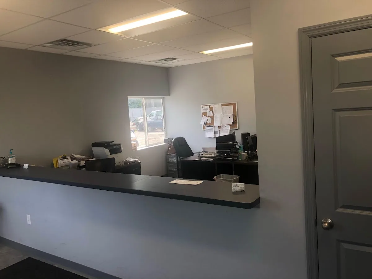 Squires Services - St. Louis 24-Hour Towing & Impound Lot