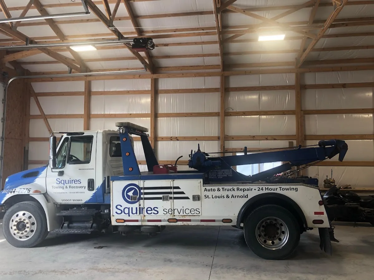 Squires Services - St. Louis 24-Hour Towing & Impound Lot