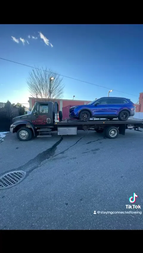 Staying Connected Towing