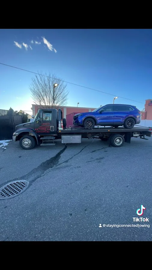 Staying Connected Towing