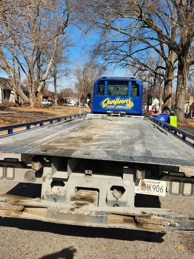 Sunflower Tow Service