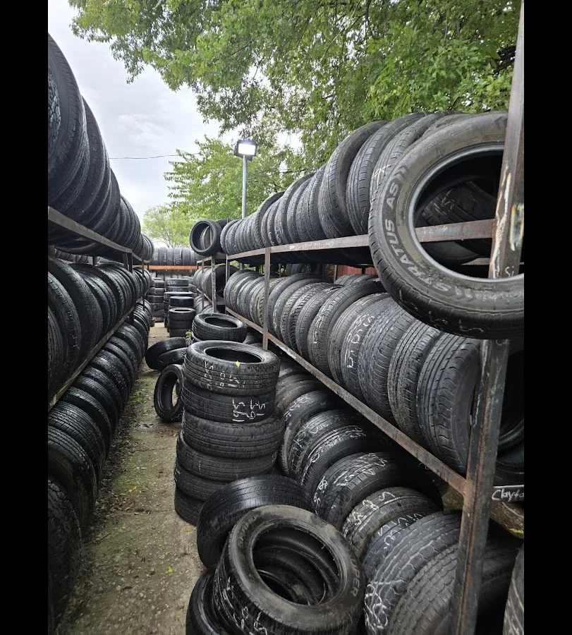 The Right Hook Towing and Roadside