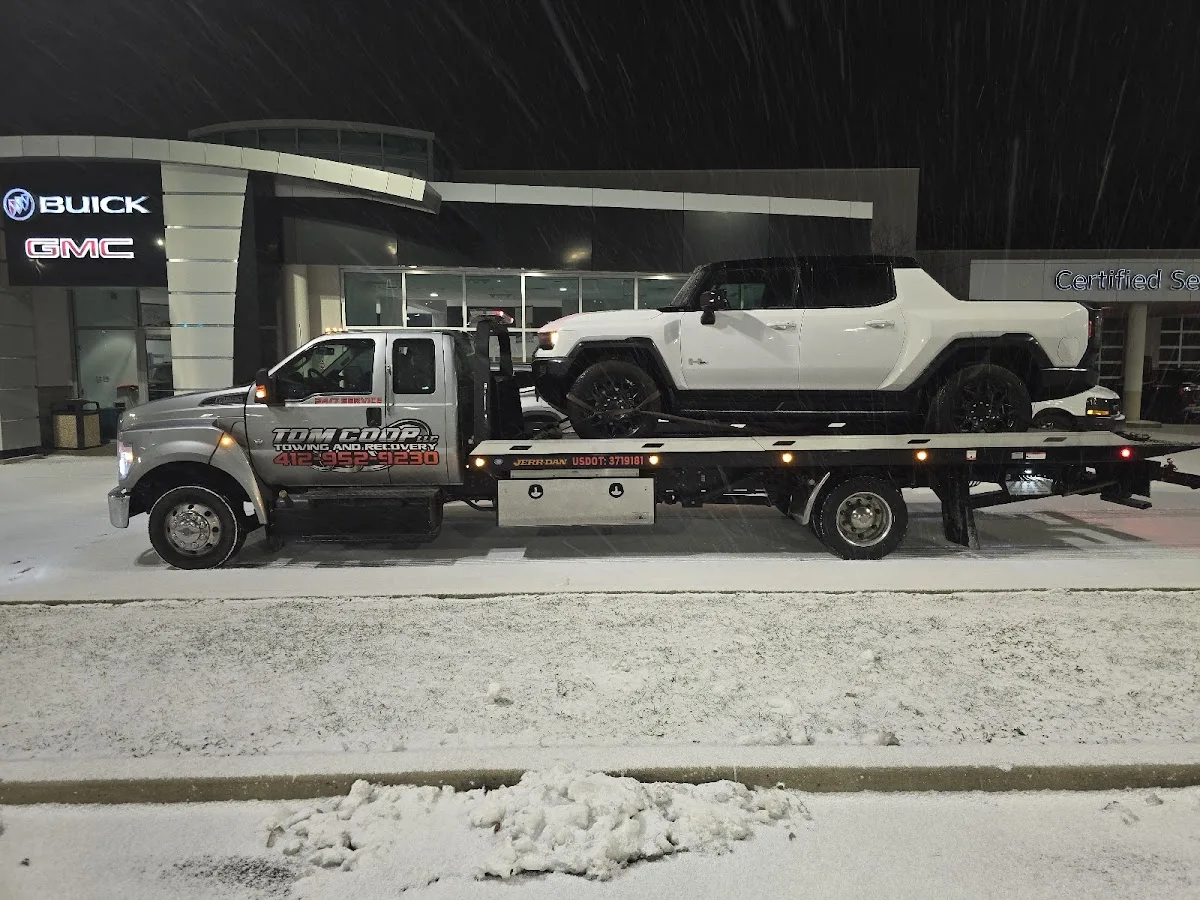 Tom Coop LLC Towing and Recovery