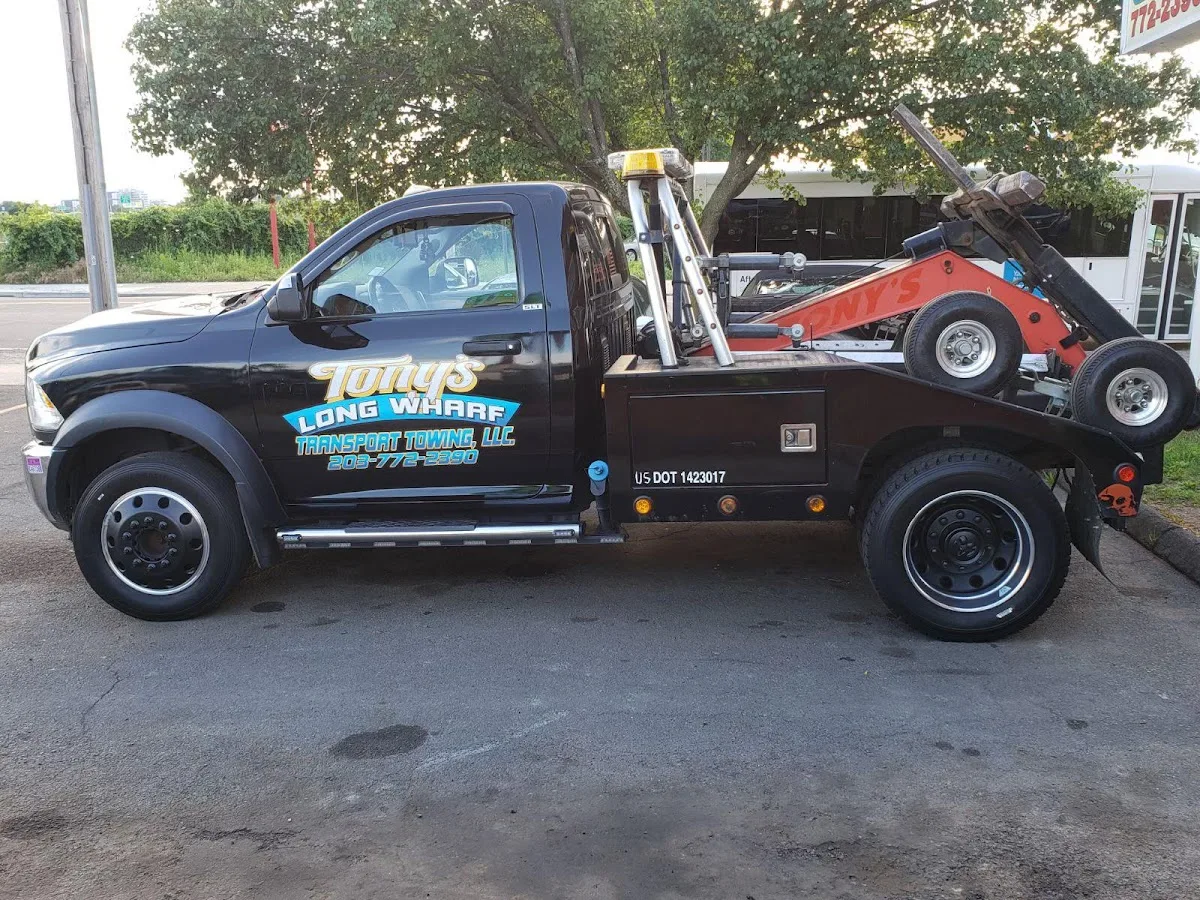 Tony's Long Wharf Auto Body, Repair & Towing Shop