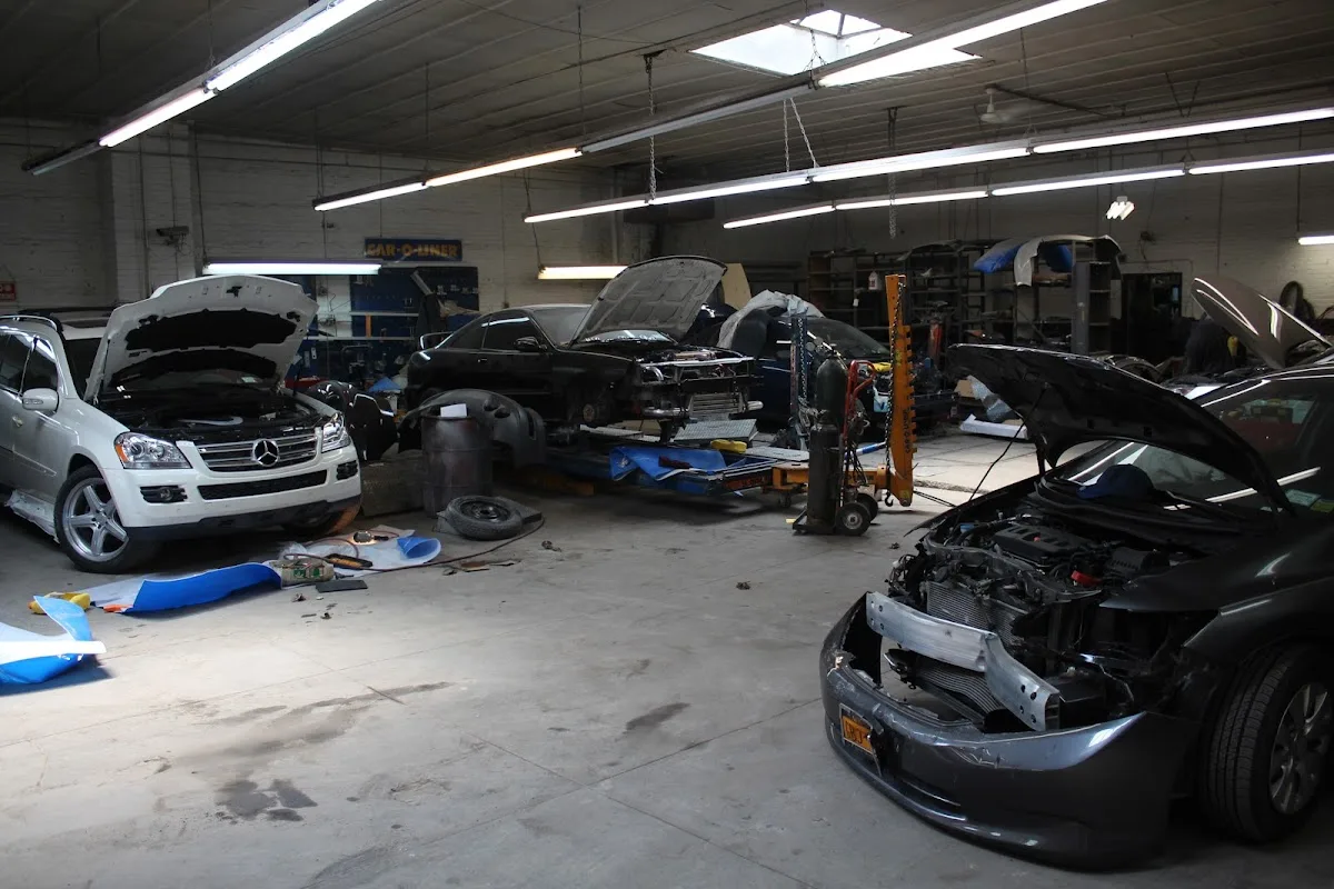 Roadside equipment for towing and recovery services in Queens