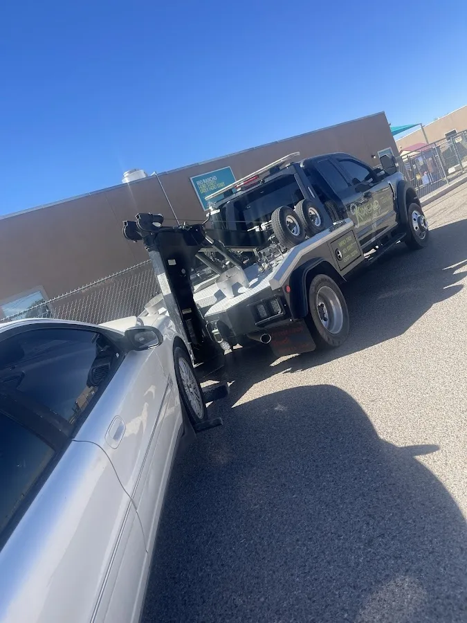 Valadez Towing & Recovery