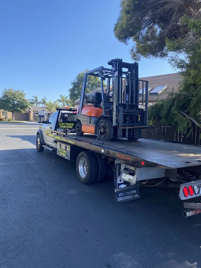 Victor's Towing