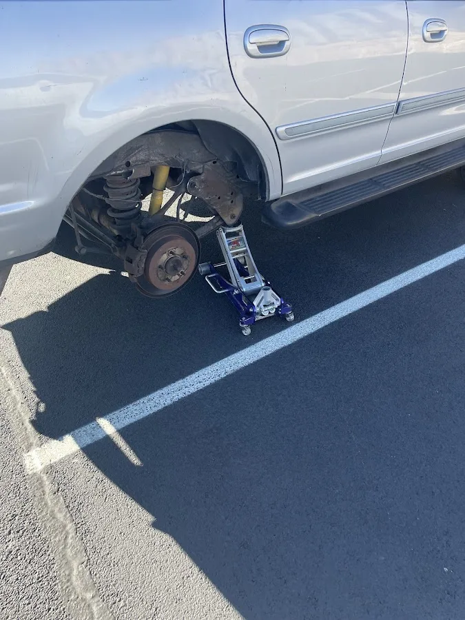 We Provide Roadside Assistance