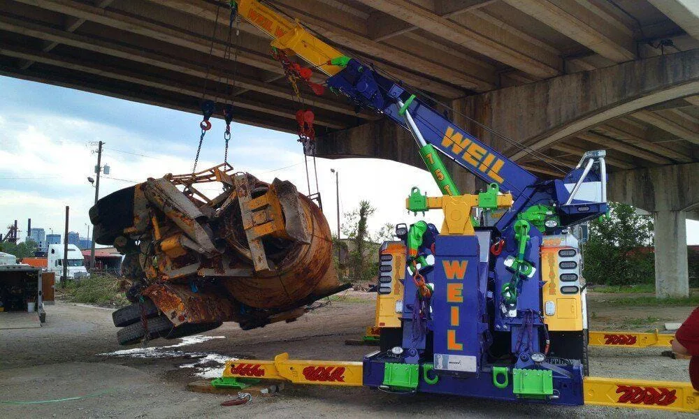 Weil Wrecker Service - Car Towing & Heavy Duty Semi Truck Recovery