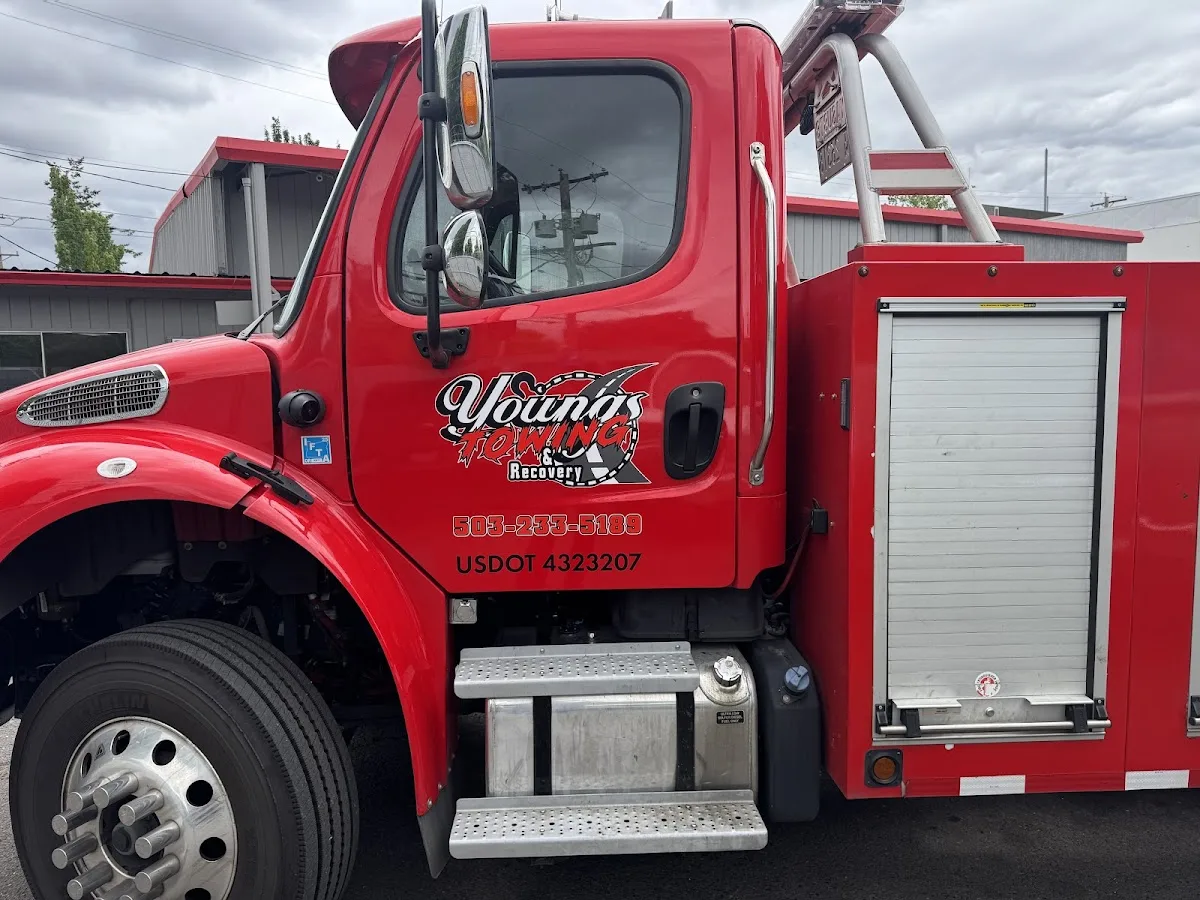 YOUNG'S TOWING LLC