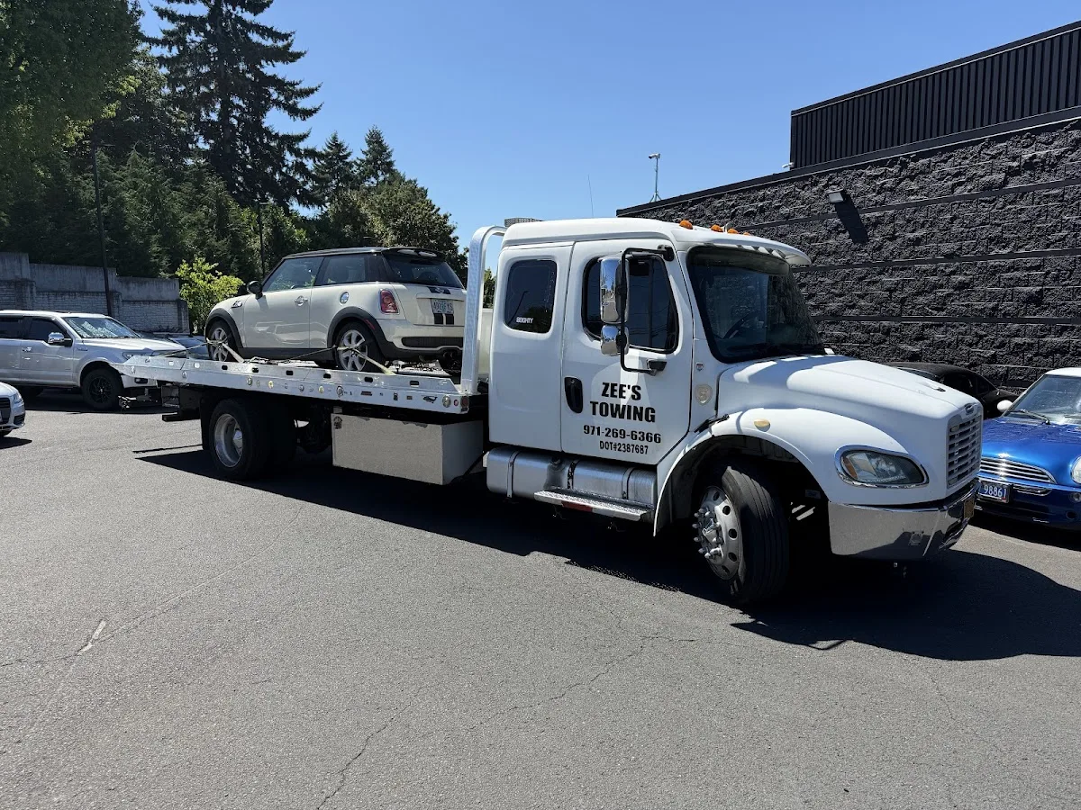 Zee’s Towing