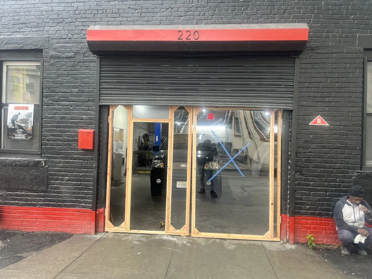 Zee's Towing and Recovery